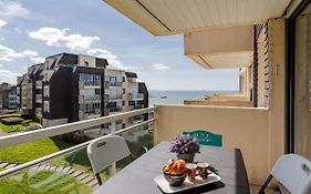 Apartment Le Domaine Des Roches By Interhome